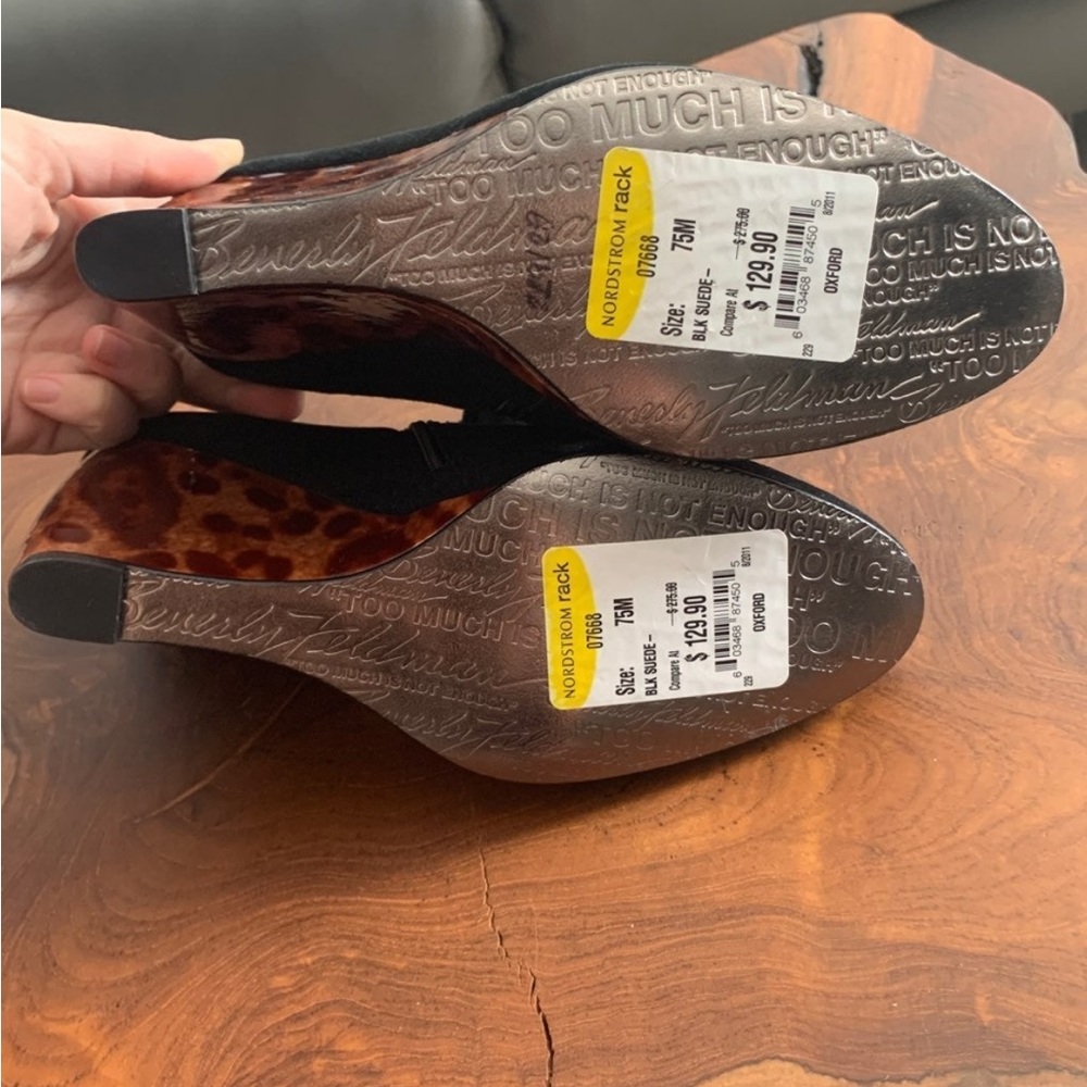 NWT Beverly Feldman Booties - Picture 3 of 3